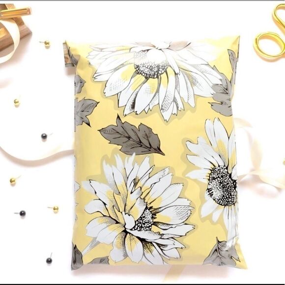 Poly Mailers MIXΒ Different is what makeβits beauty 30pieces 10x13 14x17βsize - Picture 6 of 13